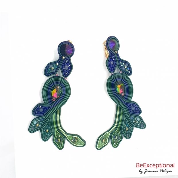 Hand embroidered earrings Jungle Adara